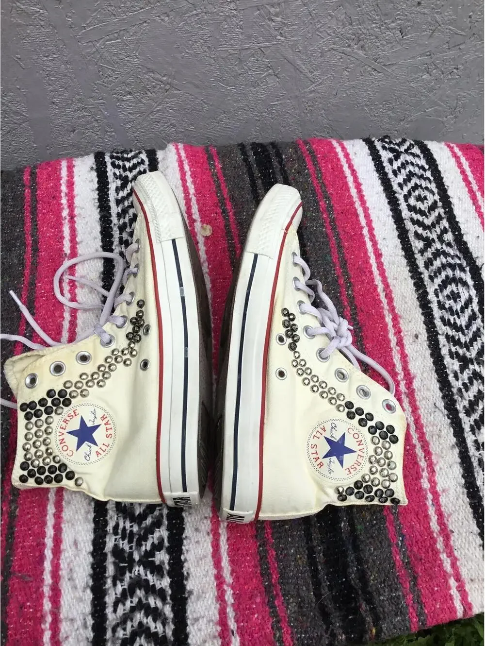 Converse Chuck Taylor Studded High Top Sneakers Cream Canvas Women’s 9 / Men’s 7 - Picture 4 of 8